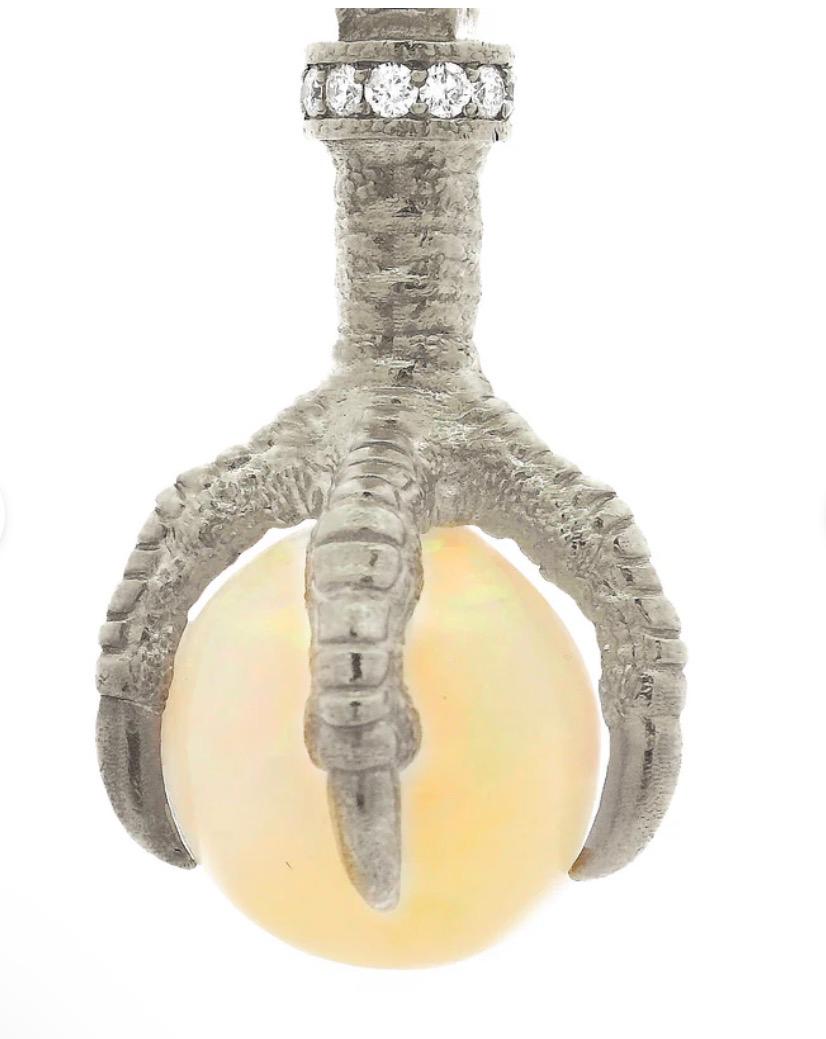 The Eagle pendant, close detail of talon and opal